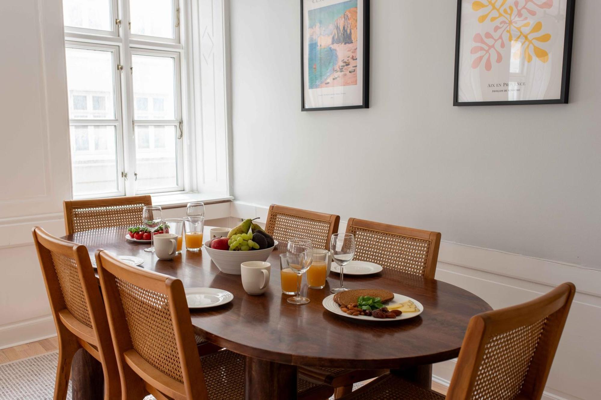 Spacious Tivoli Gardens Apartment W 3 Bedrooms Copenhague Exterior foto